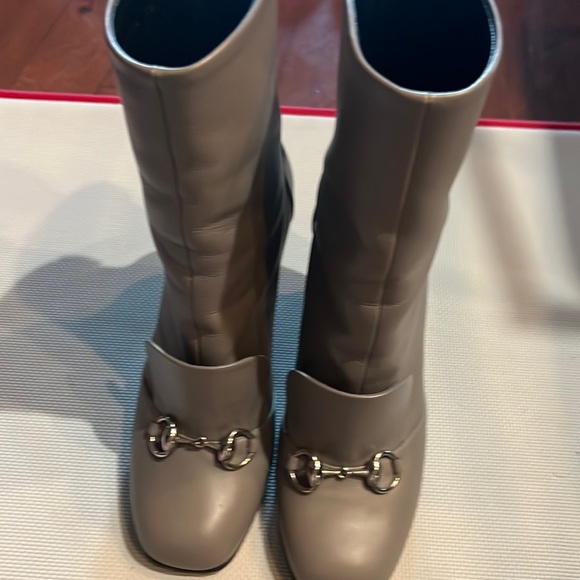 Gucci horsebit signature gray leather booties size 38 🔥❤️😍🥰 - Picture 1 of 12